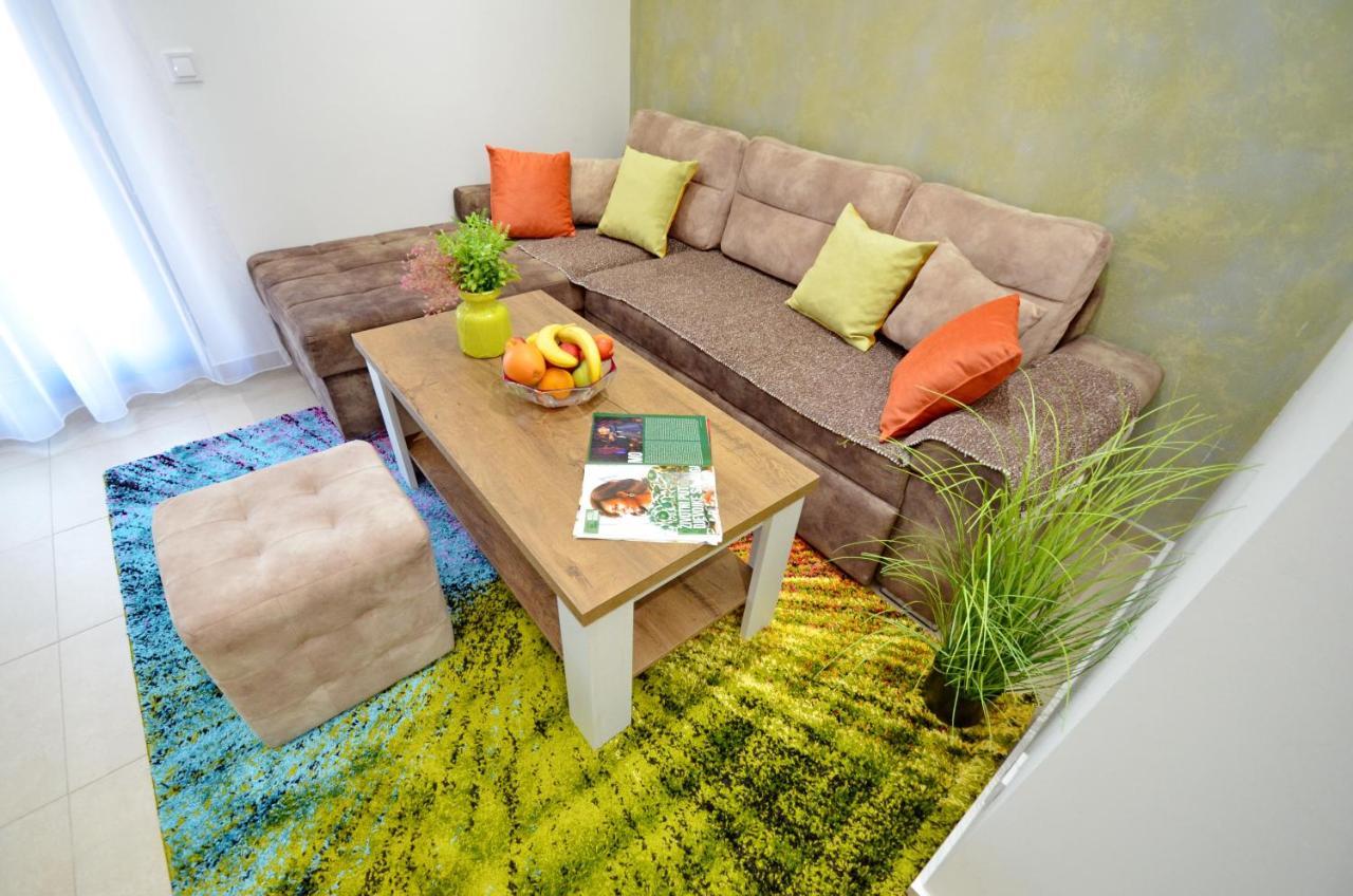Apartments Lux S 티바트 외부 사진