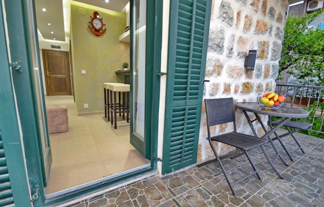 Apartments Lux S 티바트 외부 사진
