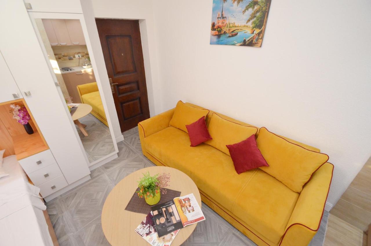 Apartments Lux S 티바트 외부 사진