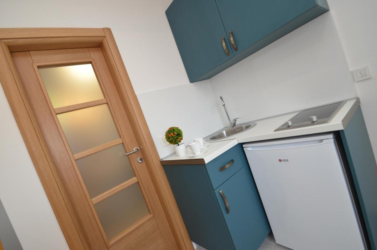 Apartments Lux S 티바트 외부 사진