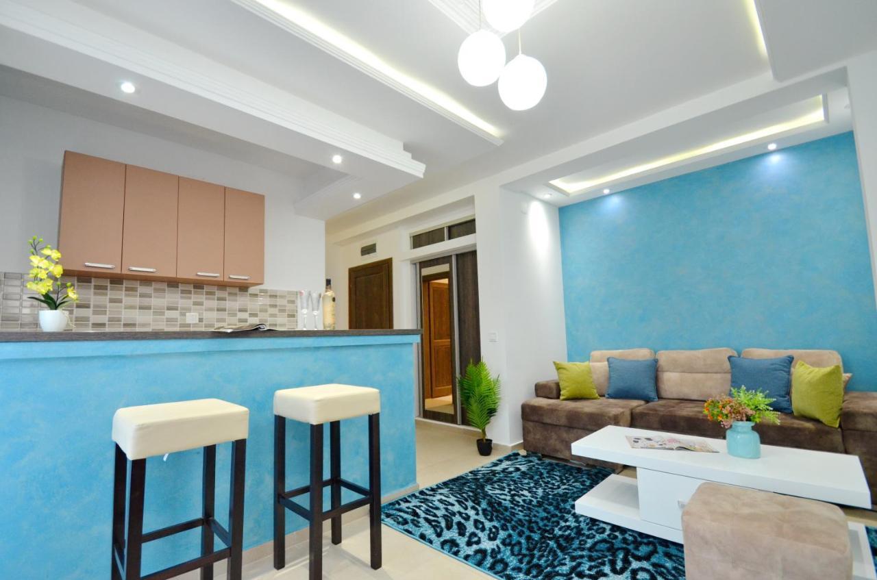 Apartments Lux S 티바트 외부 사진