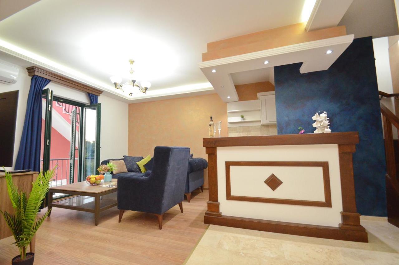 Apartments Lux S 티바트 외부 사진