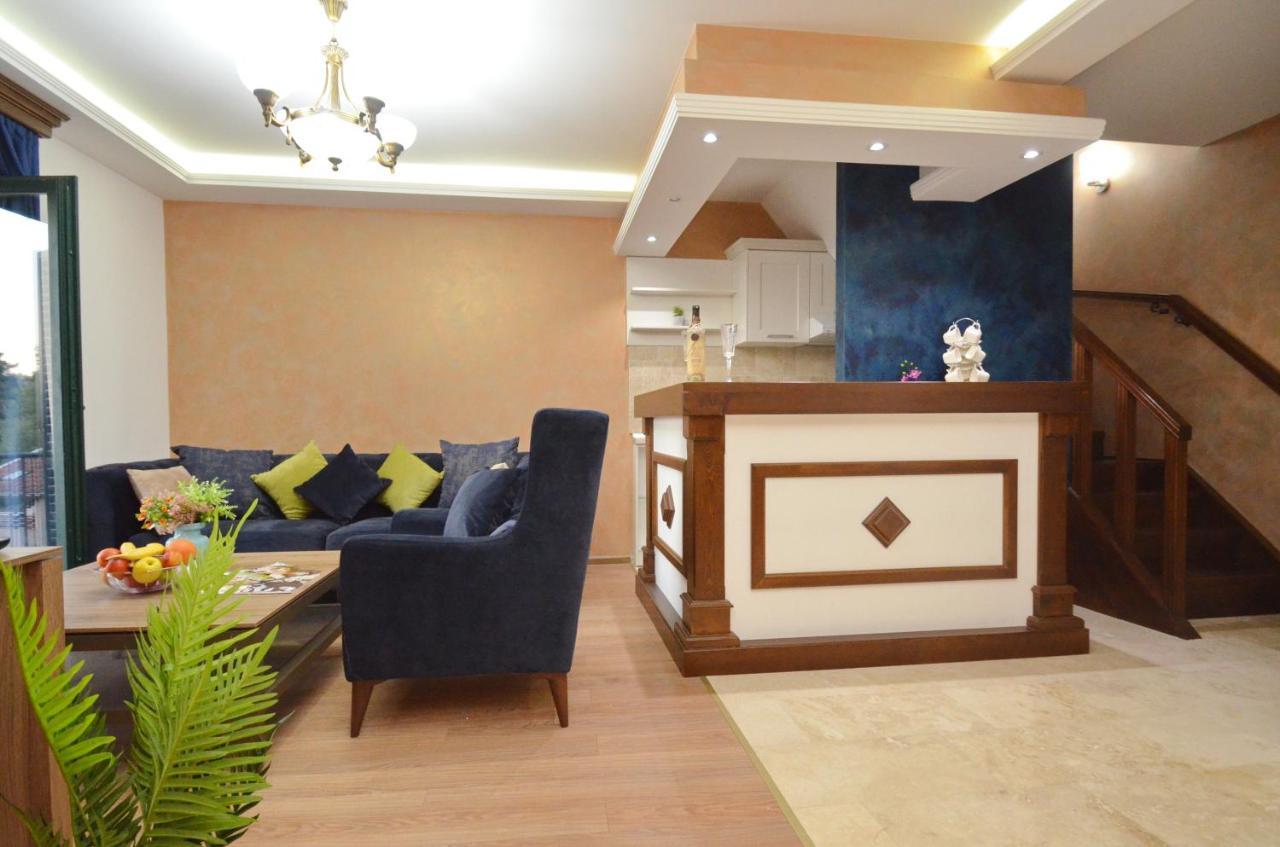 Apartments Lux S 티바트 외부 사진
